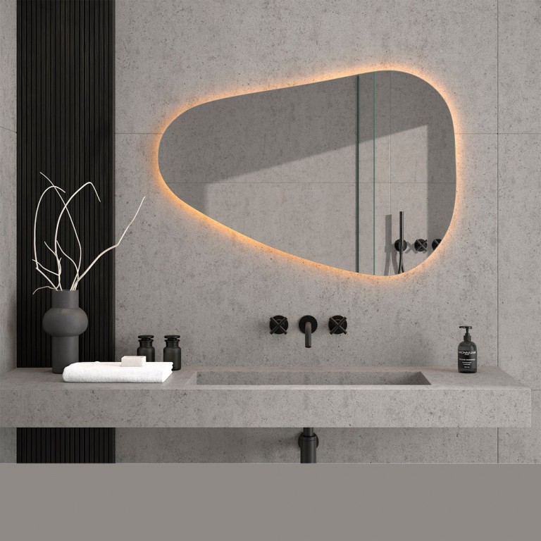 Specchio Asimmetrico Retroilluminato Per Bagno